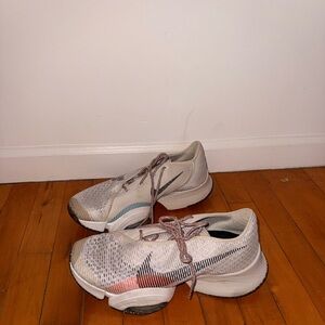 Nike Athletic Shoes in White and Red